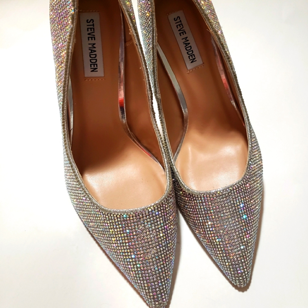 SOLD New Steve Madden Altisha Iridescent Crystal Rhinestone Heels Size 10